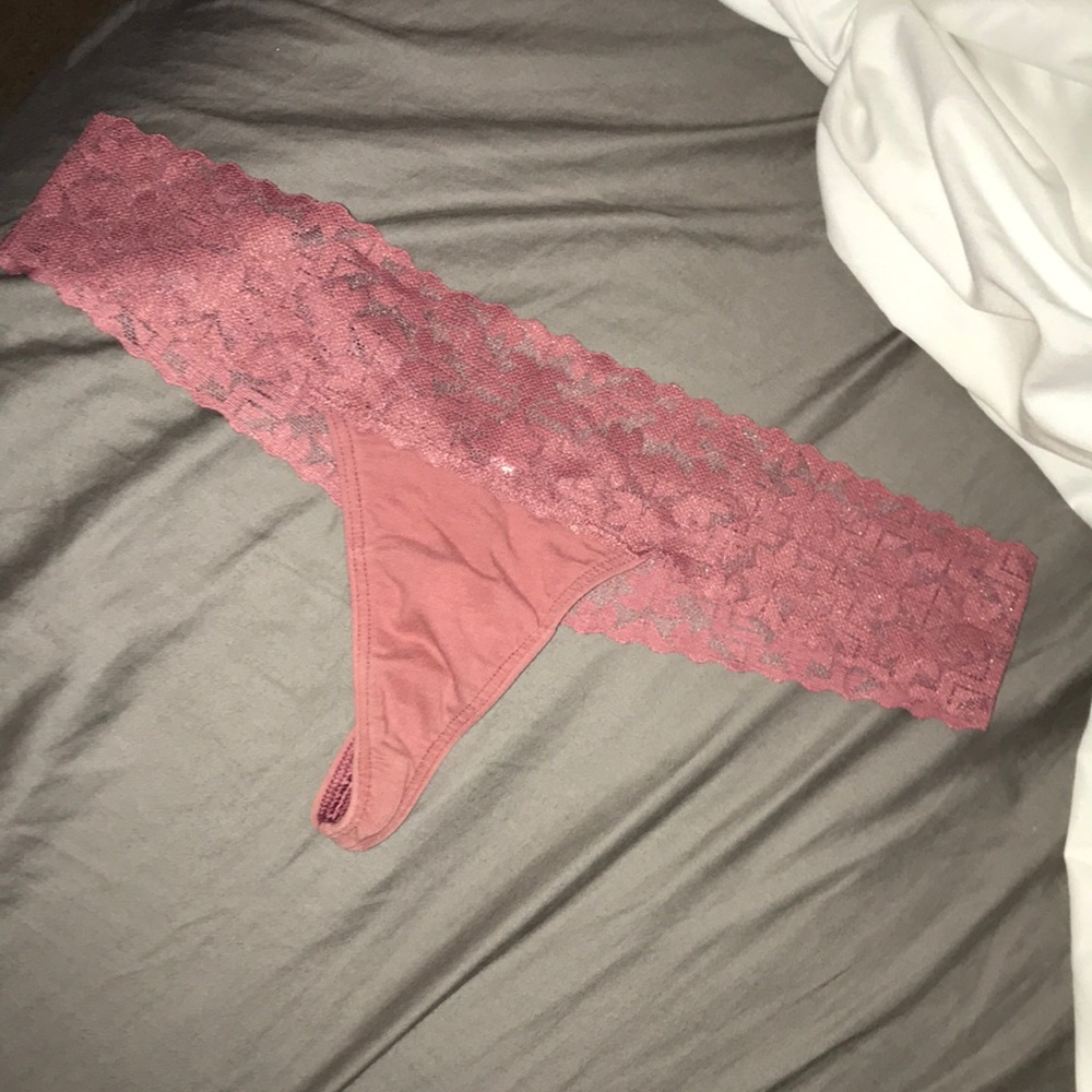 PINK Thong
